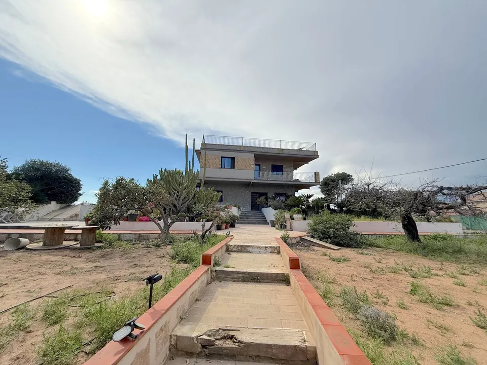 Detached House in Bétera, Camí Paterna-Lloma del Calderer, Bétera, Spain
